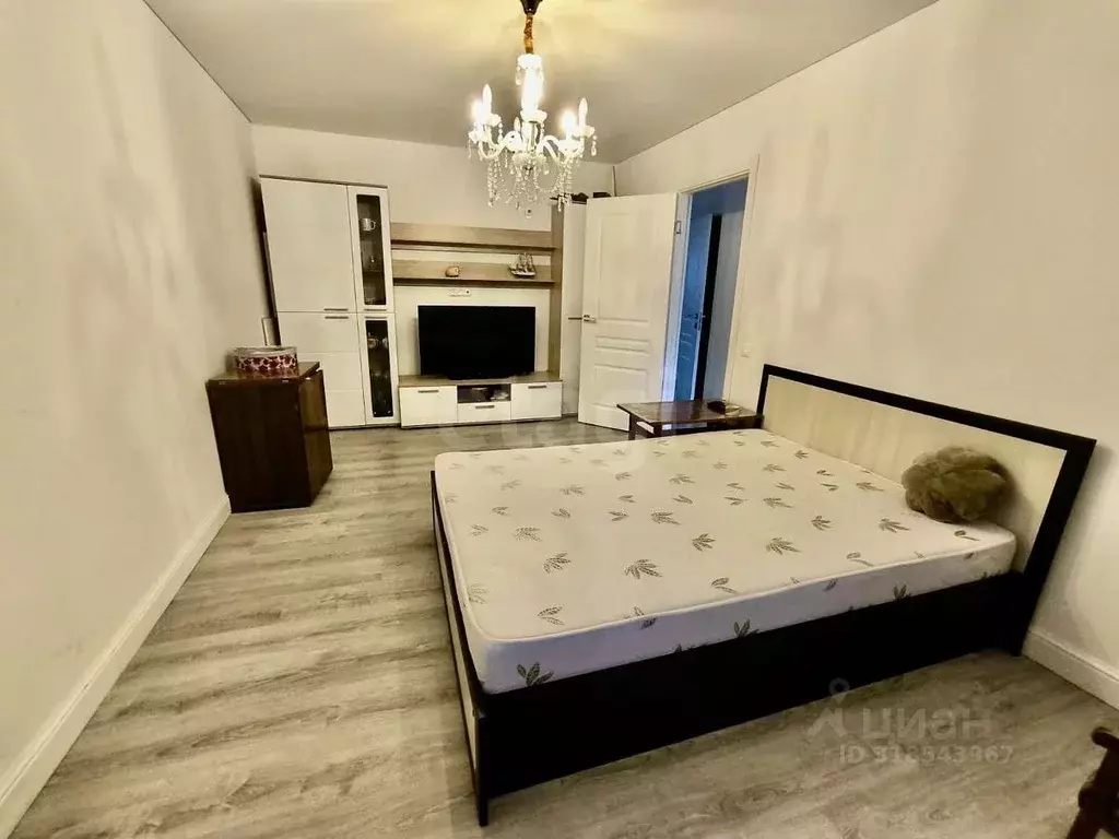 3-к кв. Курская область, Курск ул. Ленина, 94 (62.7 м) - Фото 0