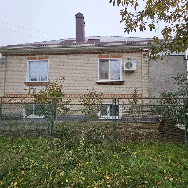 Дом в Краснодарский край, Абинск ул. Урицкого (183 м) - Фото 0