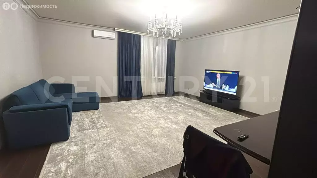 2-комнатная квартира: Махачкала, улица Генерала Омарова, 37 (82 м) - Фото 0