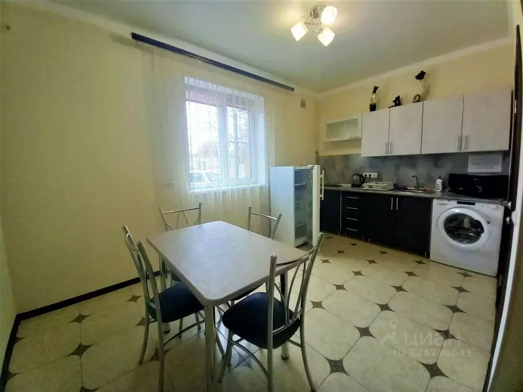 Дом в Краснодарский край, Ейск Морская ул. (492 м) - Фото 2