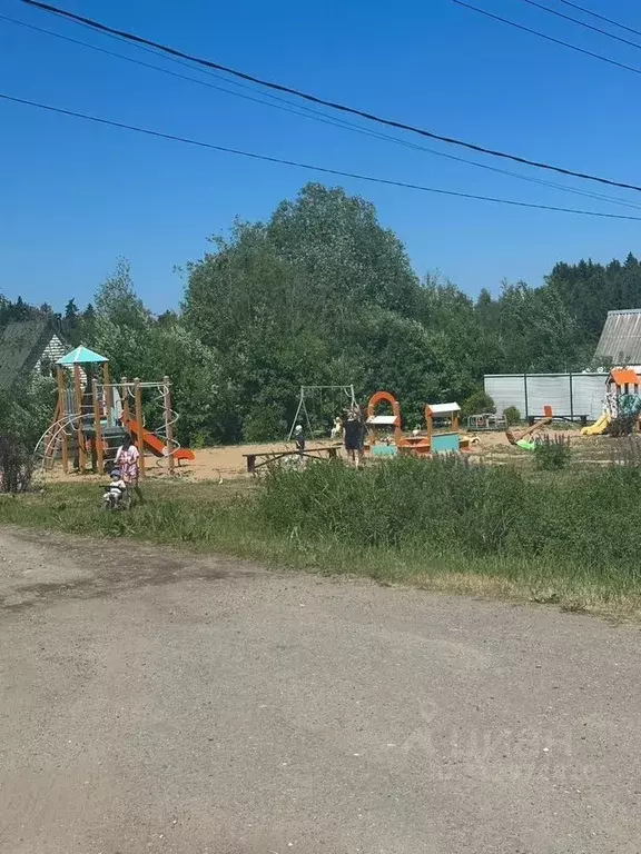 Участок в Ленинградская область, Выборгский район, Рощинское городское ... - Фото 1