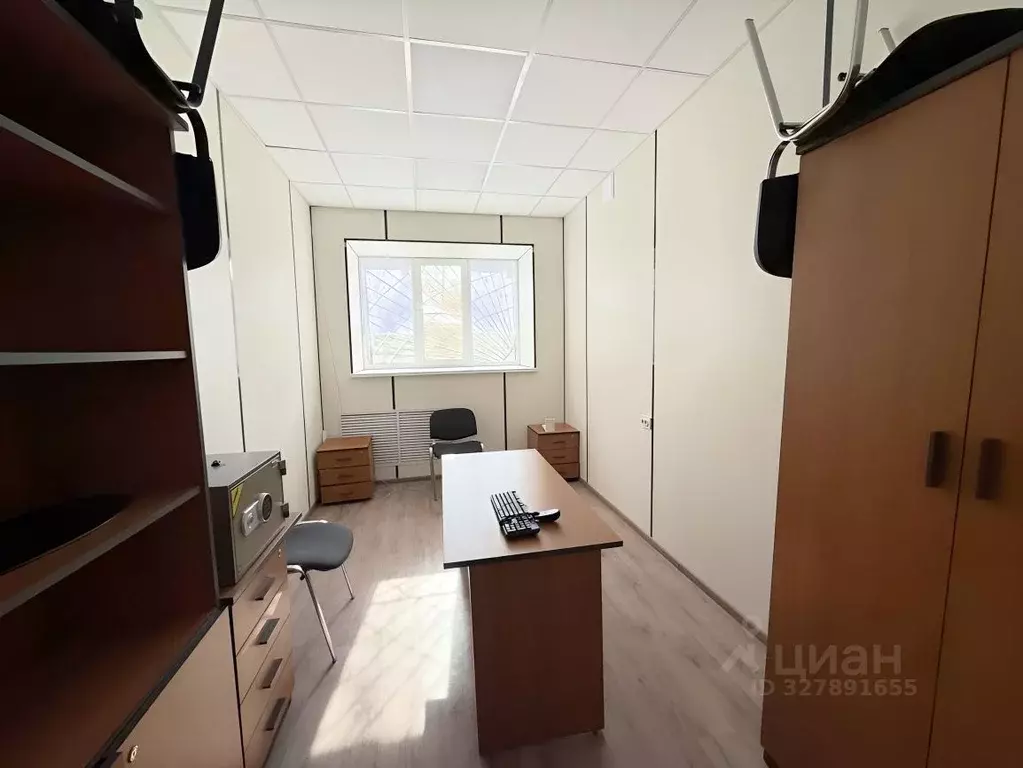 Офис в Волгоградская область, Волгоград ул. Чапаева, 18 (160 м) - Фото 1