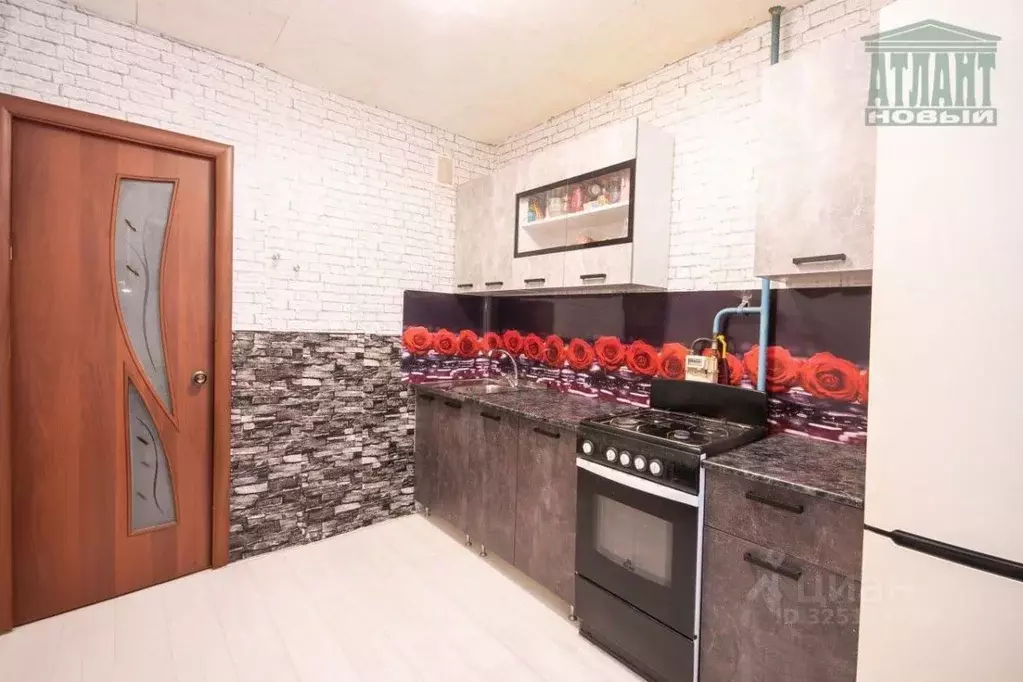 3-к кв. Хабаровский край, Хабаровск Южный мкр, ул. Ворошилова, 6 (69.0 ... - Фото 2