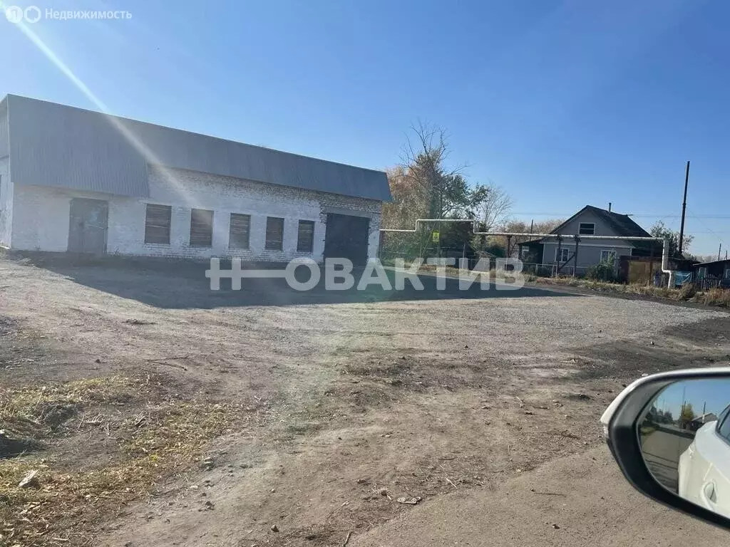 Торговая площадь (377 м) - Фото 2