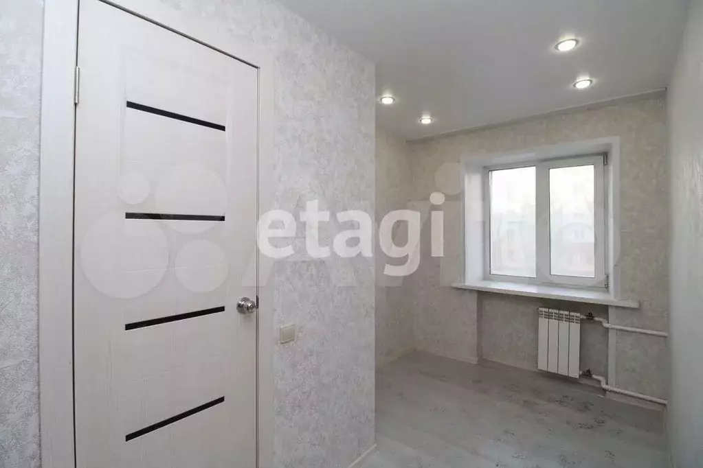 Комната 8,2 м в 1-к., 2/5 эт. - Фото 0