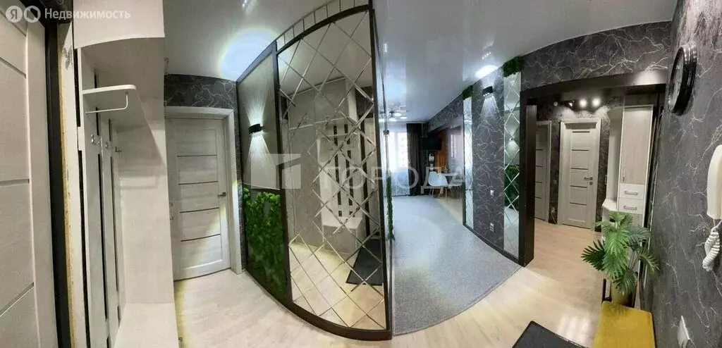 2-комнатная квартира: Барнаул, улица Солнечная Поляна, 111 (55 м) - Фото 1