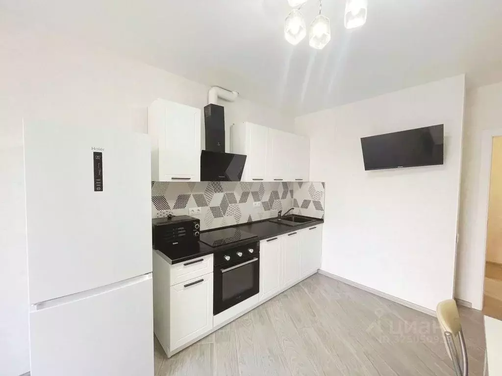 1-к кв. Краснодарский край, Сочи Завокзальный мкр, пер. Трунова, 6к1 ... - Фото 1