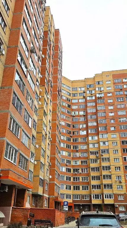 1-к. квартира, 61,8 м, 16/17 эт. - Фото 0