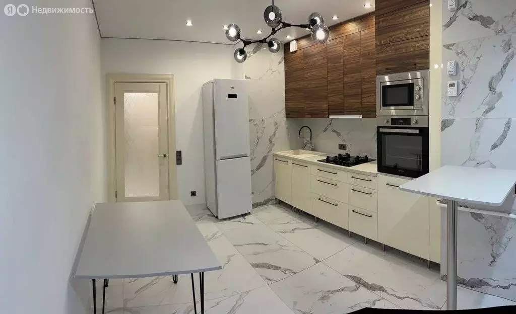 3-комнатная квартира: Калининград, Елизаветинская улица, 5 (78.2 м) - Фото 2