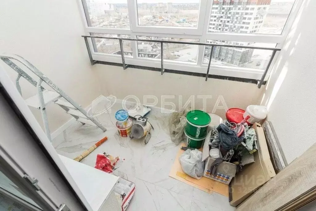 2-к кв. Тюменская область, Тюмень ул. Краснооктябрьская, 6 (61.4 м) - Фото 2