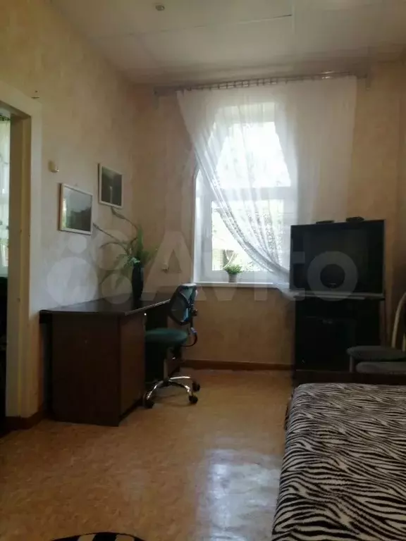 Комната 25 м в 3-к., 2/2 эт. - Фото 0