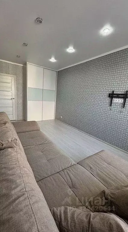 1-к кв. Тюменская область, Тюмень ул. Мельникайте, 2к5 (41.8 м) - Фото 2