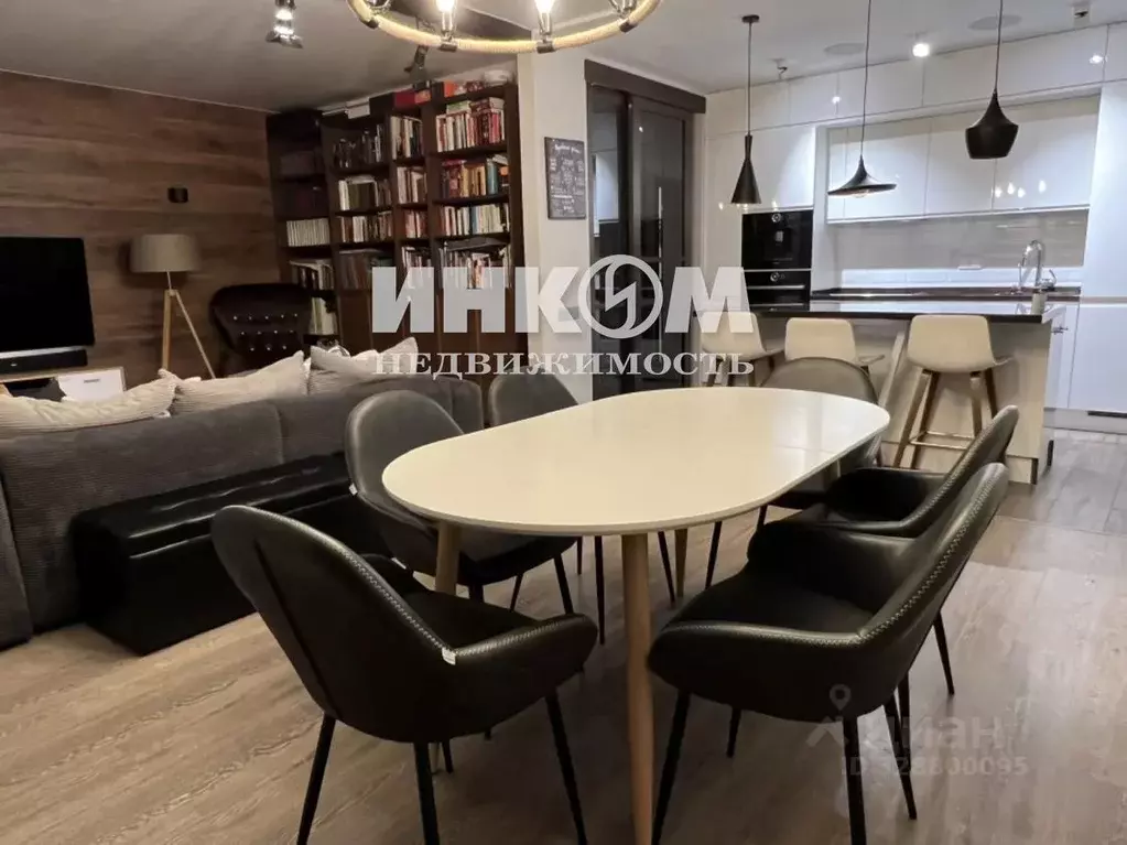 3-к кв. Московская область, Красногорск городской округ, Отрадное пгт ... - Фото 1