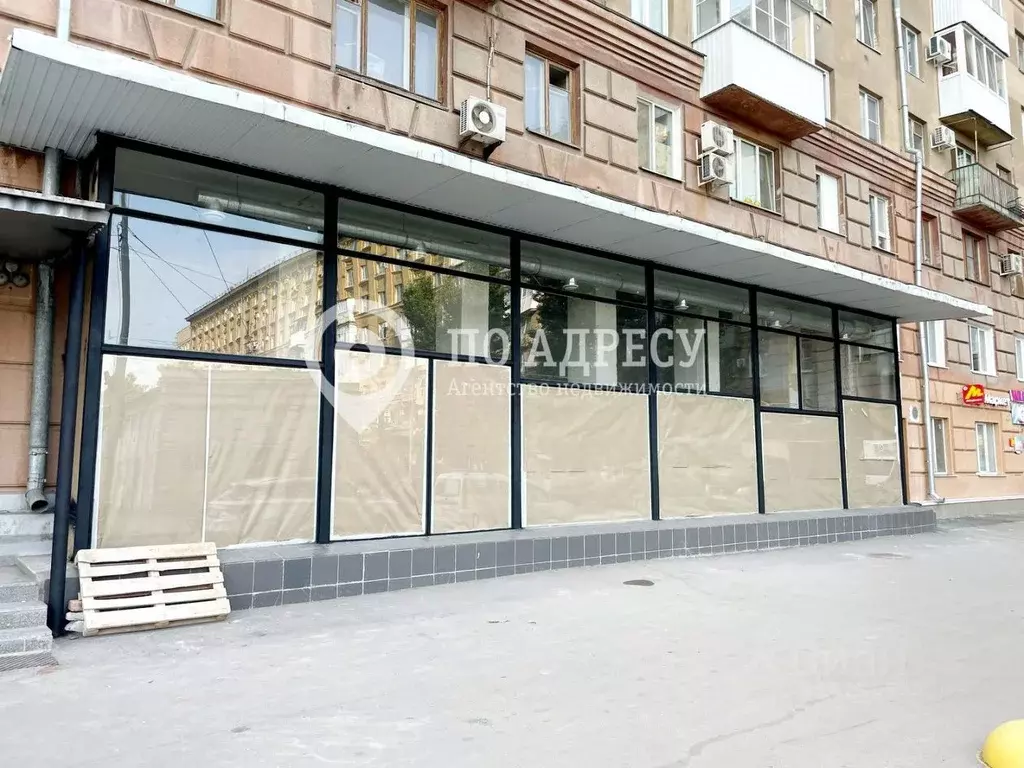 Помещение свободного назначения в Саратовская область, Саратов пл. ... - Фото 0