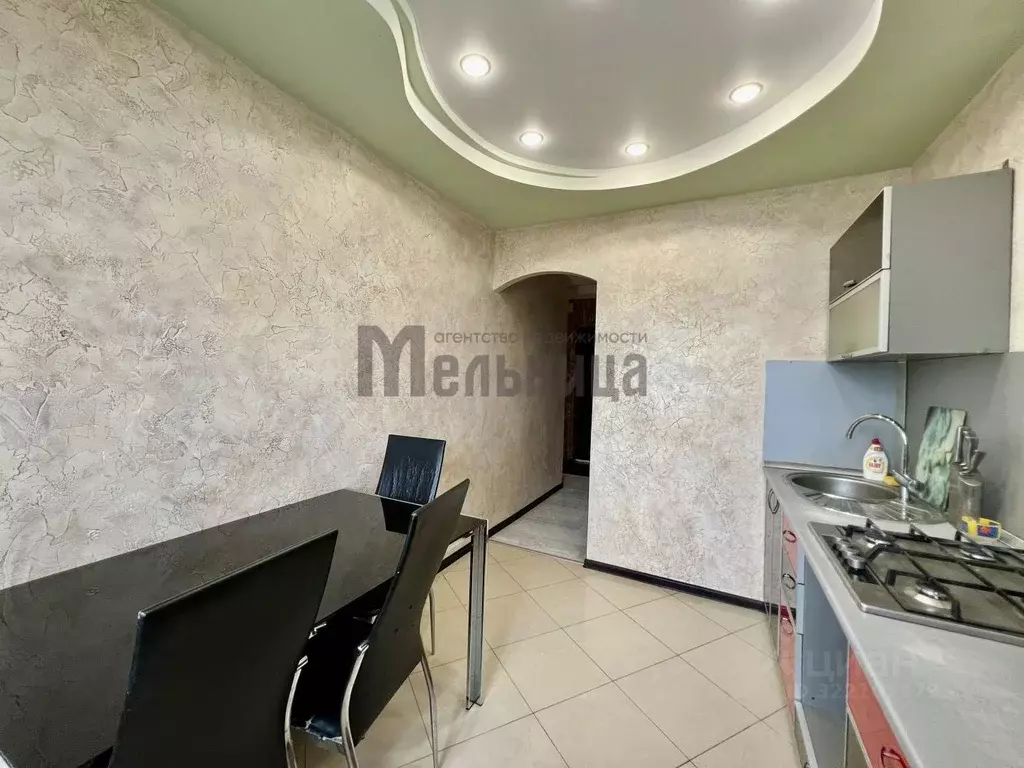 2-к кв. Волгоградская область, Волгоград ул. 8-й Воздушной Армии, 41 ... - Фото 2