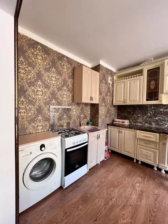 4-к кв. Дагестан, Каспийск ул. Ленина, 78А (105.0 м) - Фото 0