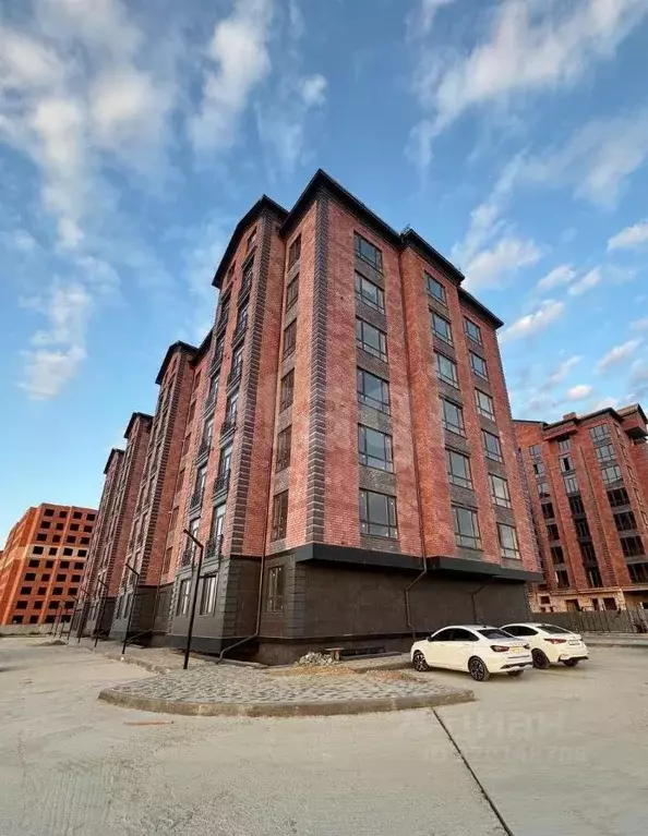 2-к кв. Дагестан, Каспийск Кемпинг мкр, 302А (95.0 м) - Фото 1