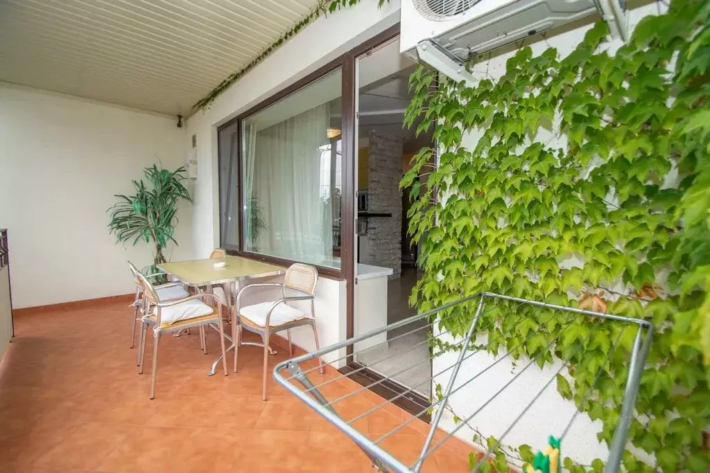 Комната Крым, Ялта муниципальный округ, Гурзуф пгт ул. Геологов, 3 - Фото 1