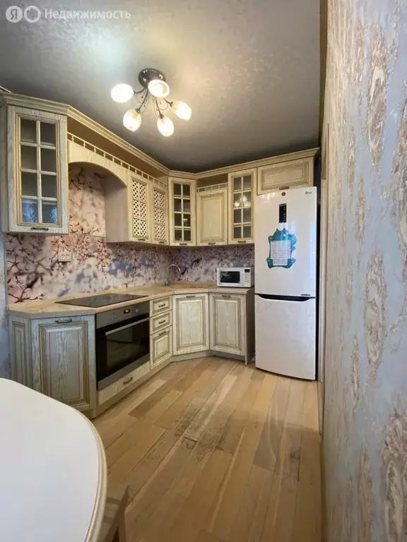 4-комнатная квартира: Екатеринбург, улица Крестинского, 27 (78 м) - Фото 1