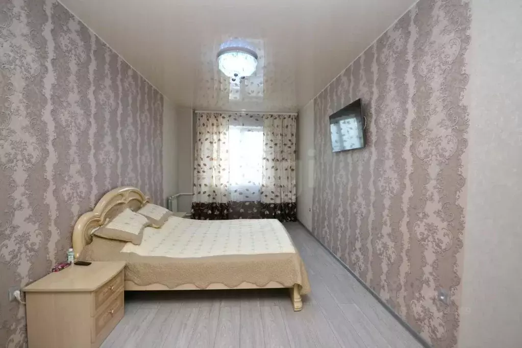 2-к кв. Саха (Якутия), Якутск ул. Кирова, 31/4А (69.0 м) - Фото 1