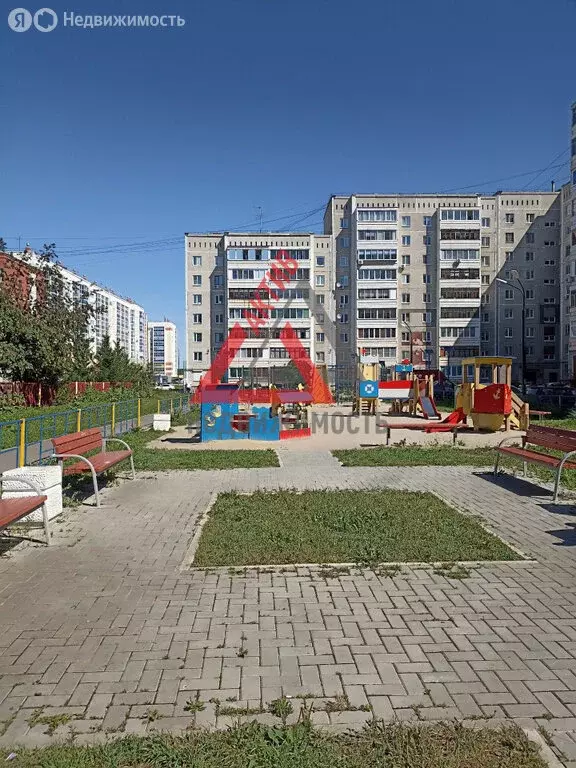 2-комнатная квартира: Каменск-Уральский, улица Суворова, 30 (50.4 м) - Фото 1