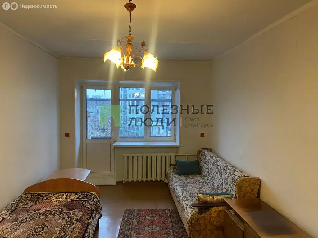 3-комнатная квартира: Ижевск, улица Циолковского, 13 (50.1 м) - Фото 1