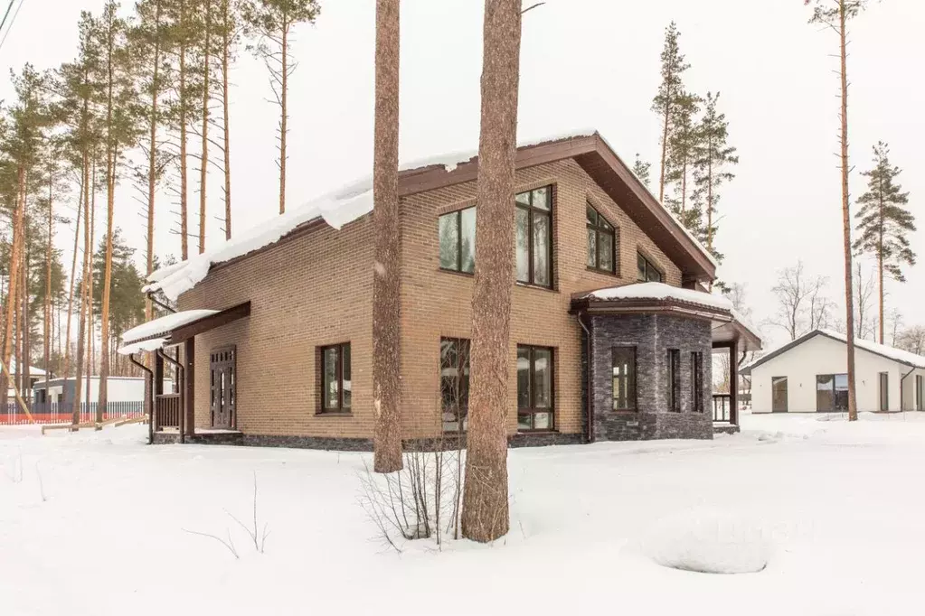 Дом в Ленинградская область, Выборгский район, Первомайское с/пос, ... - Фото 1