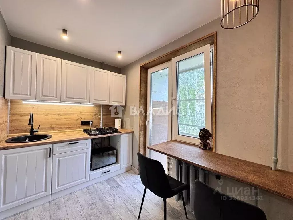 1-к кв. Владимирская область, Ковров Еловая ул., 86/6 (34.2 м) - Фото 0