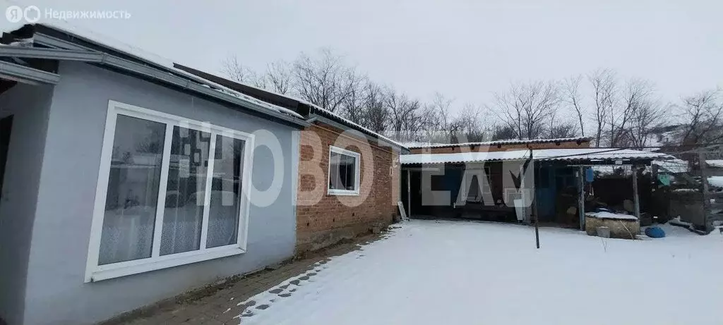 Дом в Кропоткин, улица Куйбышева, 161 (75 м) - Фото 1