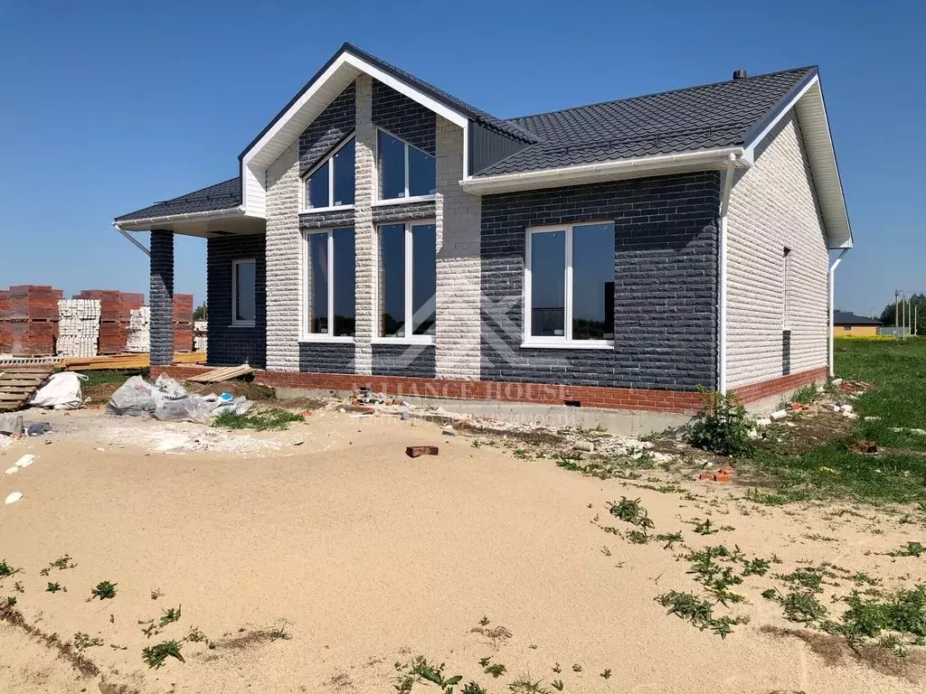 Дом в Татарстан, Лаишевский район, с. Сокуры ул. Интернациональная, 9 ... - Фото 1