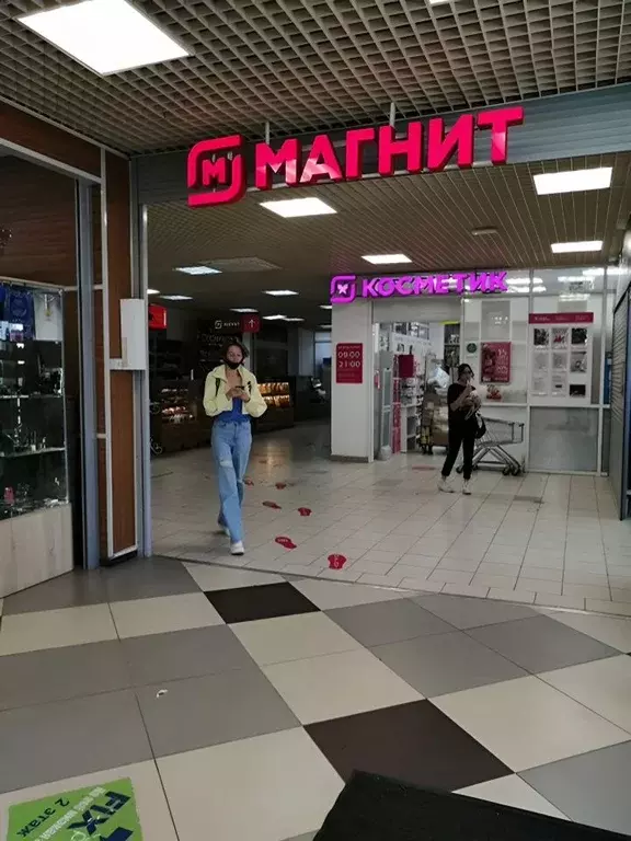 Торговая площадь в Тюменская область, Тюмень Тюменский-2 мкр, ул. ... - Фото 1