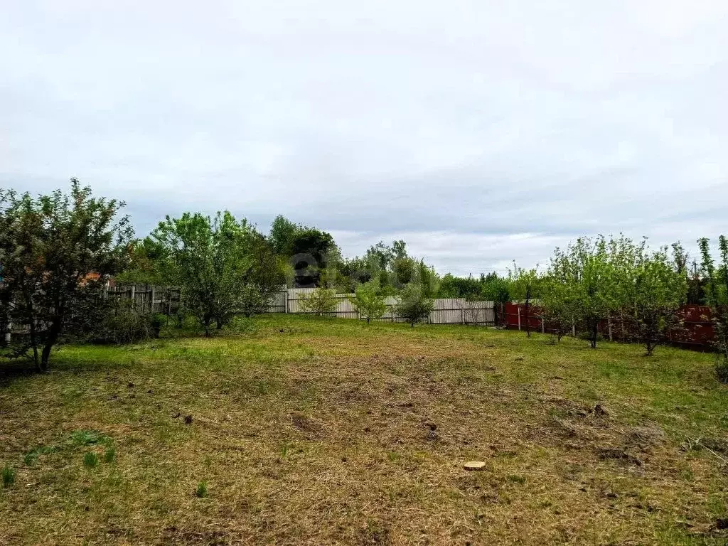 Участок в Белгородская область, Валуйки Силикатная ул. (11.0 сот.) - Фото 0