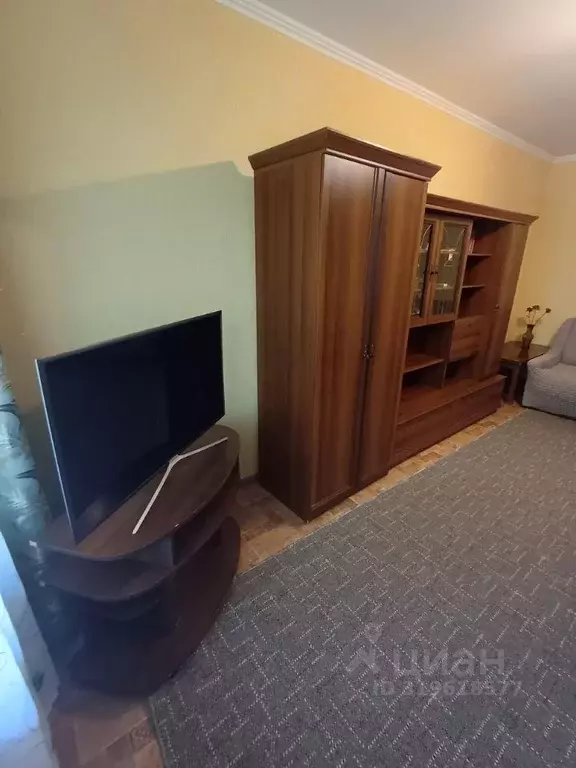 1-к кв. Крым, Симферополь ул. Кечкеметская, 192 (32.0 м) - Фото 1