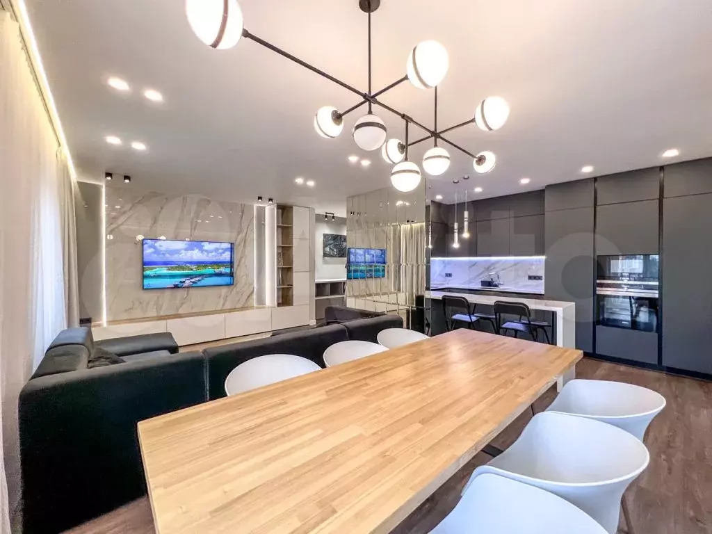 6-к. квартира, 180 м, 3/7 эт. - Фото 1