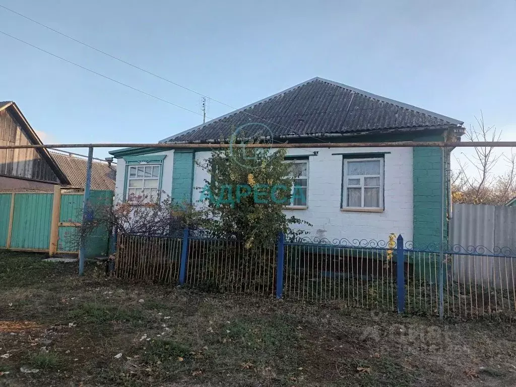 Дом в Белгородская область, Чернянский район, Русскохаланское с/пос, ... - Фото 1