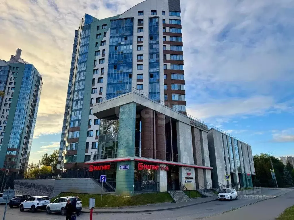 1-к кв. Татарстан, Казань ул. Оренбургский Тракт, 8Д (55.8 м) - Фото 1