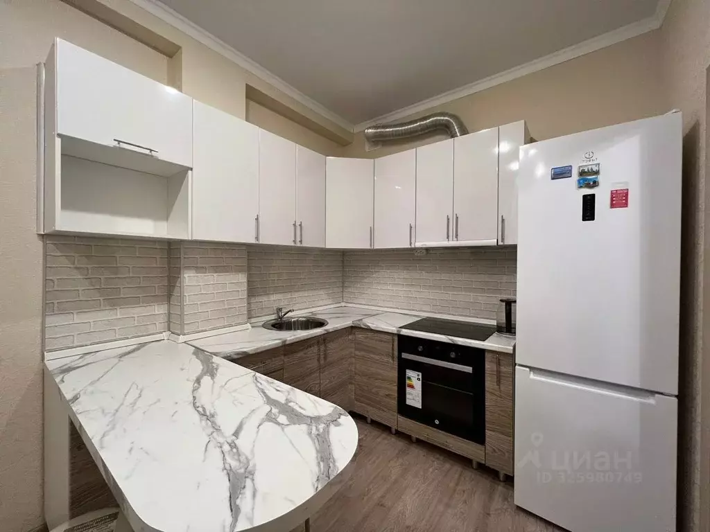 1-к кв. Брянская область, Брянск Литейная ул., 61к1 (40.0 м) - Фото 1