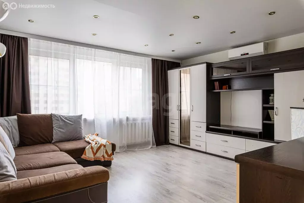 2-комнатная квартира: Бугры, Школьная улица, 7 (65.4 м) - Фото 0