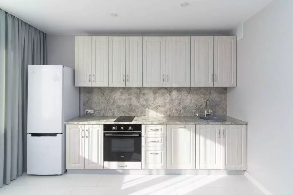 1-к кв. Тюменская область, Тюмень ул. Валентины Трофимовой, 11 (39.5 ... - Фото 1