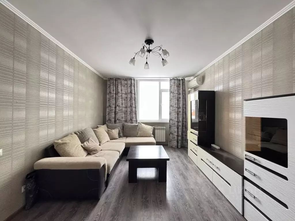 2-к кв. Оренбургская область, Оренбург ул. Гаранькина, 23 (56.3 м) - Фото 1