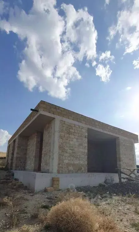 Дом в Крым, Симферопольский район, Перовское с/пос, с. Украинка ул. ... - Фото 1