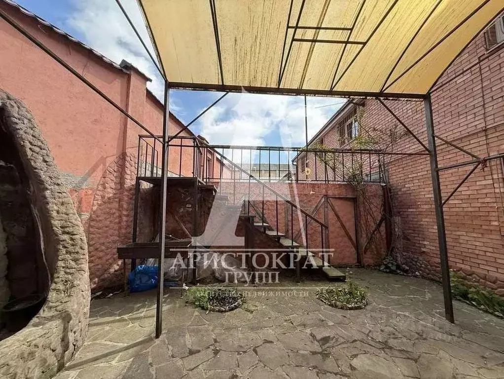 Дом в Ставропольский край, Пятигорск ул. Козлова, 9 (188 м) - Фото 2