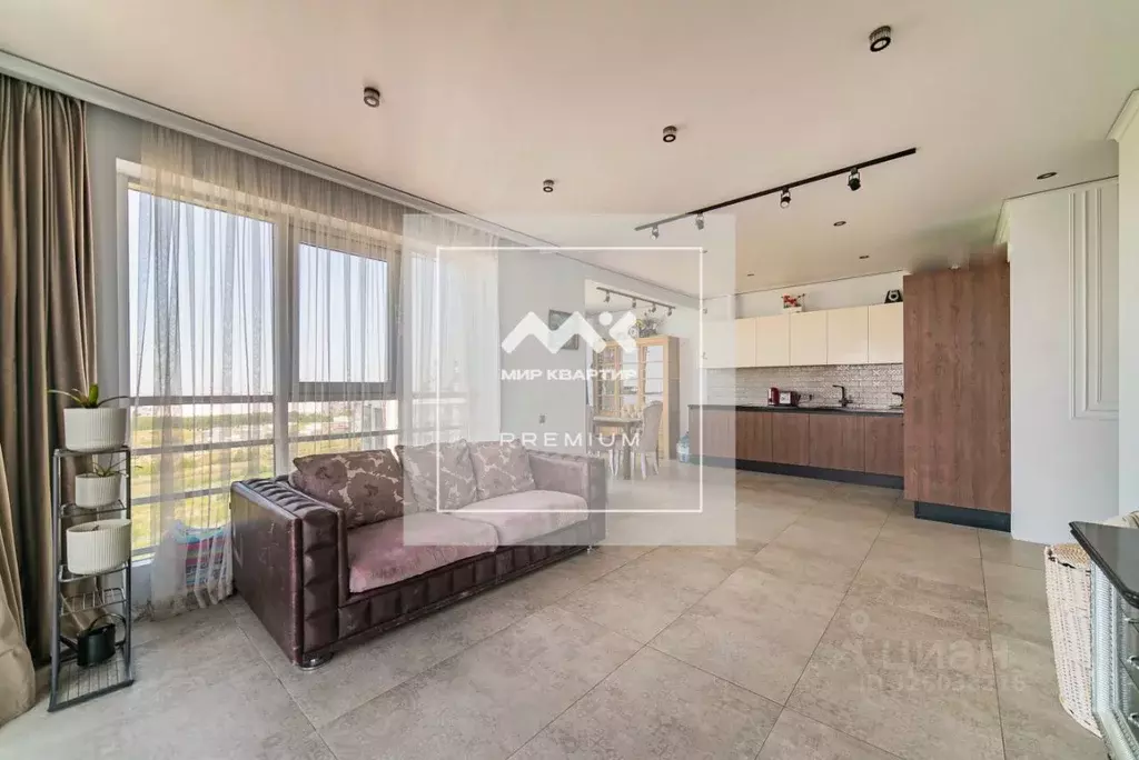 3-к кв. Санкт-Петербург просп. Героев, 18 (95.0 м) - Фото 0