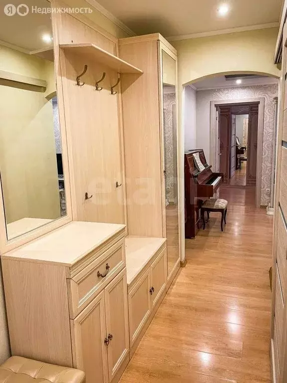 3-комнатная квартира: Сыктывкар, Коммунистическая улица, 70 (61.5 м) - Фото 0