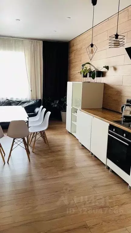 Дом в Новосибирская область, Новосибирск ул. Пилотов, 63/1 (140 м) - Фото 1