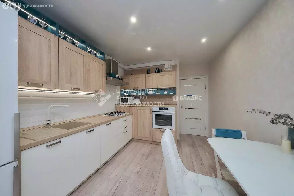 1-комнатная квартира: Рязань, Шереметьевская улица, 13 (56.7 м) - Фото 2