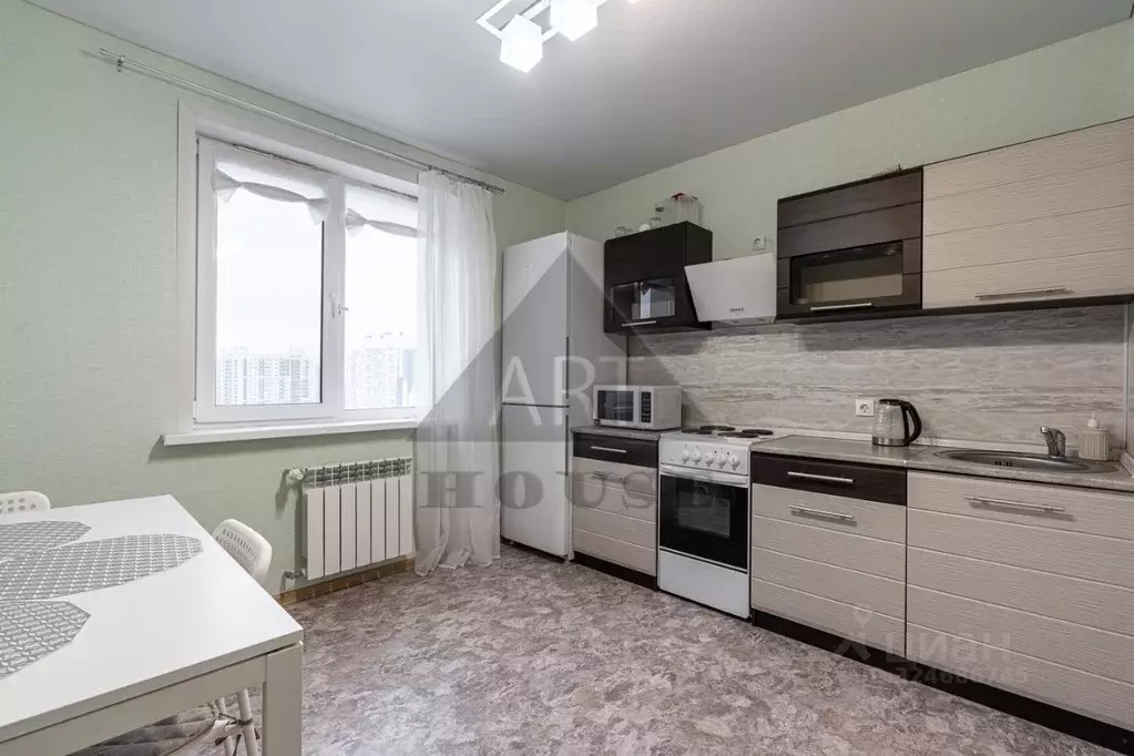 1-к кв. Татарстан, Казань просп. Ильгама Шакирова, 15/6 (40.1 м) - Фото 1