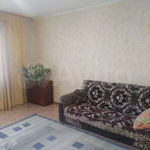 3-к. квартира, 65 м, 8/10 эт. - Фото 0