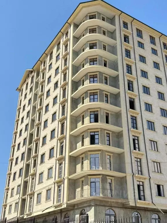 2-к кв. Кабардино-Балкария, Нальчик ул. Атажукина, 153 (71.7 м) - Фото 0