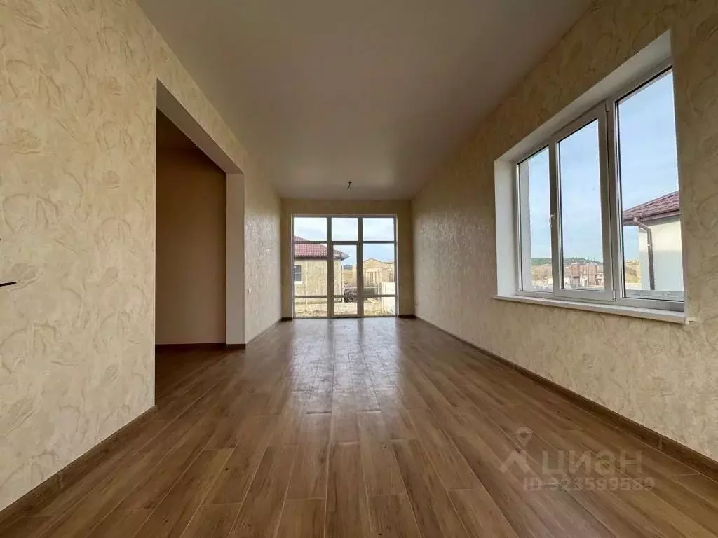 Дом в Крым, Симферопольский район, Трудовское с/пос, с. Строгоновка ... - Фото 2